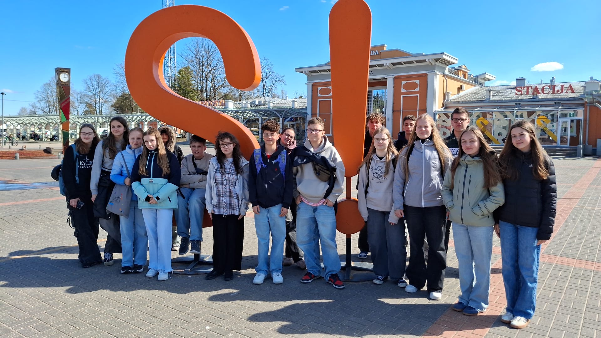 Čehijas skolēni viesojas Siguldas pilsētas vidusskolā: starptautiska sadarbība, valodu prakse un kultūras iepazīšana