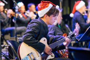 Bigbenda “Sigulda” un Mõisaküla bigbänd koncerts “Ziemassvētku džezs” kultūras centrā “Siguldas devons”