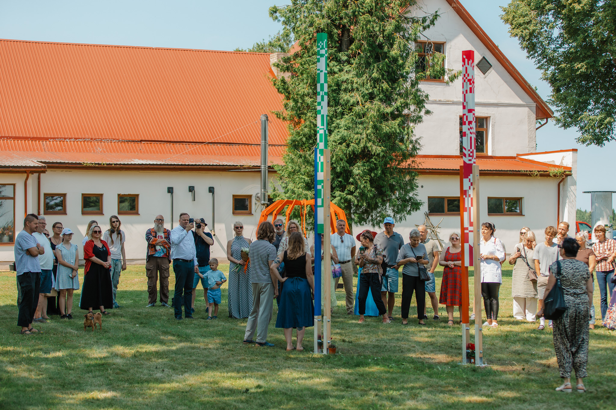 Allažos atklāts skulptūru parks par godu tēlnieka Teodora Zaļkalna 150. jubilejai