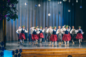 Bērnu un jauniešu deju kolektīva “Vizbulīte” sadraudzības koncerts “Ziedu virpulī” Siguldas pagasta Kultūras namā