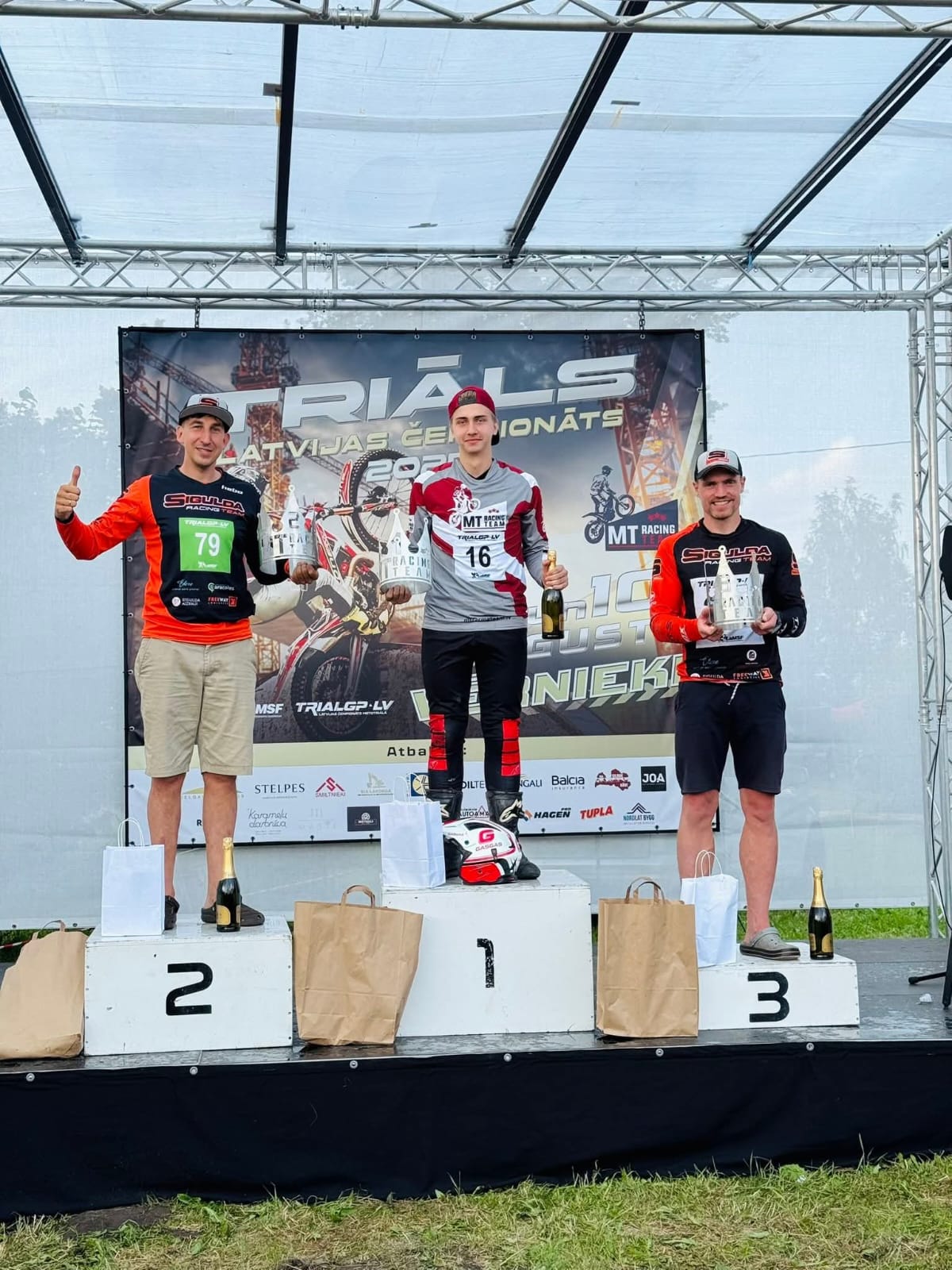 Novadniekiem panākumi Latvijas čempionātā triālā