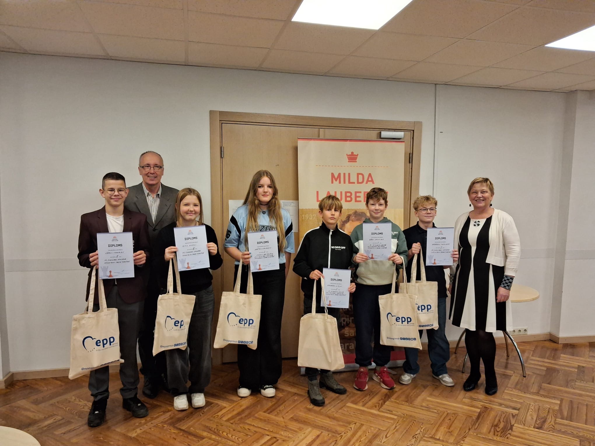 bf5bec71-caa8-4ceb-88a8-a54bdd3b158b