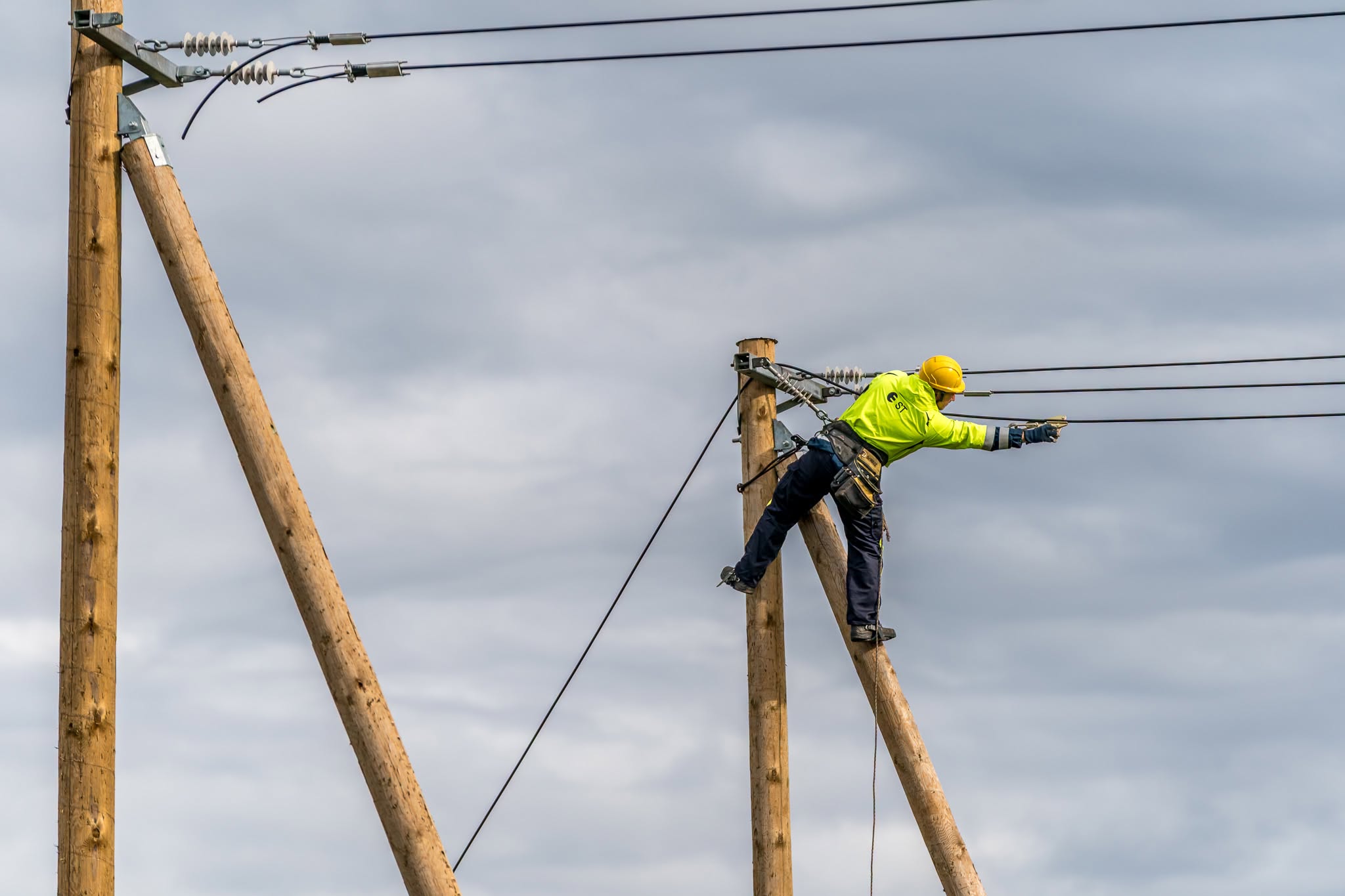 Inčukalna pagastā elektroapgādes atjaunošanas darbu vajadzībām teritoriju apsekos ar droniem