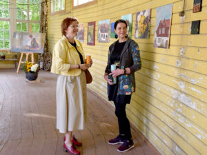 Inčukalna Mākslinieku kopas mākslas plenēra darbu izstādes “Piešaušanās” atklāšana pie Inčukalna medību pils