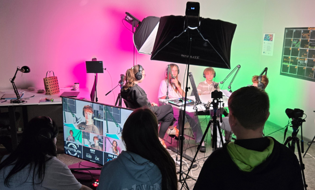 Digitālais darbs ar jaunatni palīdz jauniešiem attīstīt prasmes