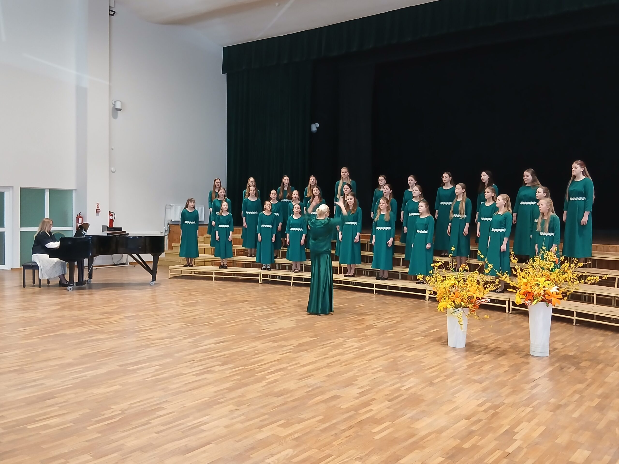 Siguldas novada izglītības iestāžu koru un vokālo ansambļu skatē pulcējas jaunie dziedātāji