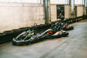 Elektrokartinga junioru sacensības “KLIKK” centrā