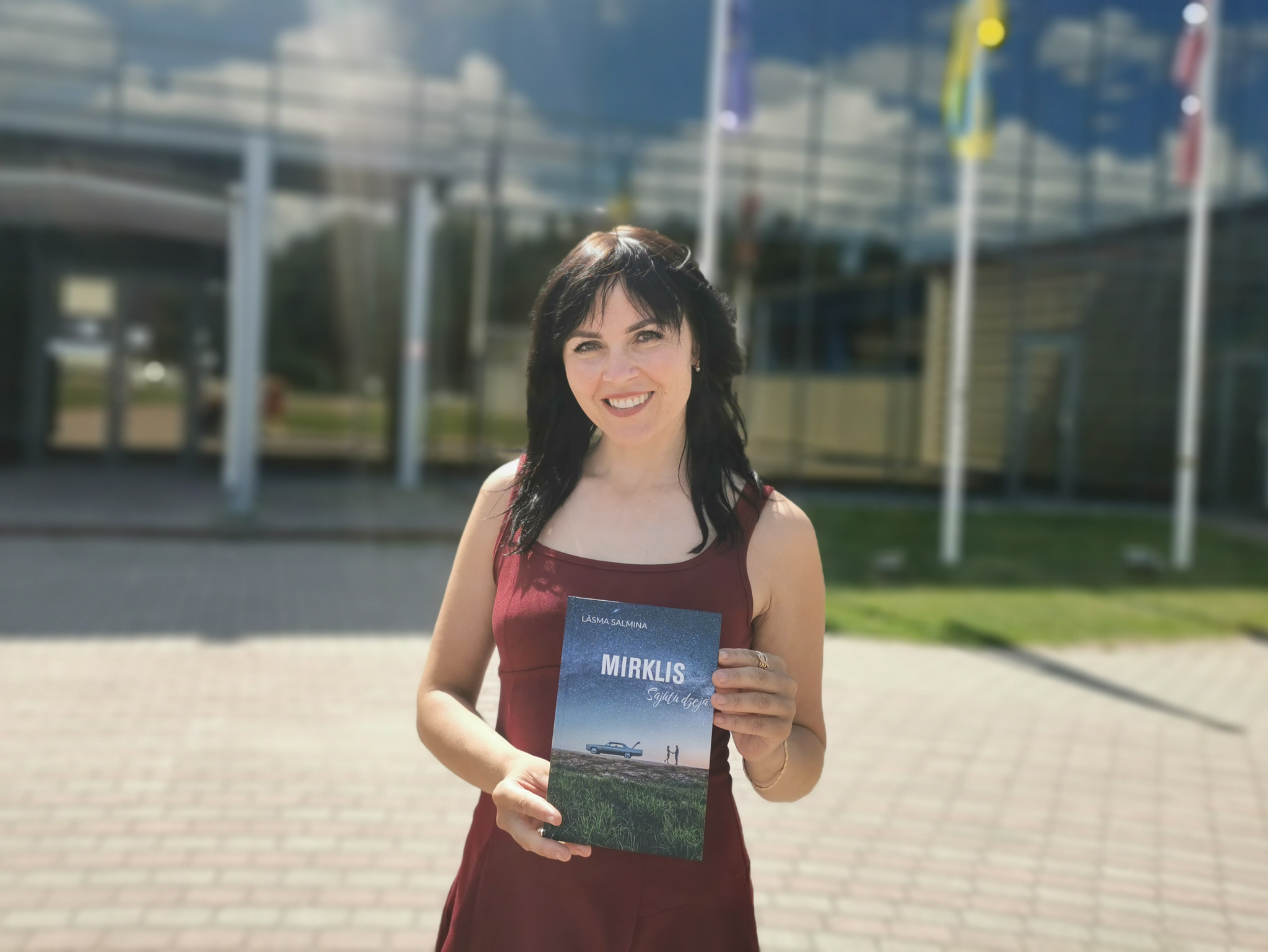 Aicina uz Lāsmas Salmiņas sajūtu dzejas un mūzikas pasākumu