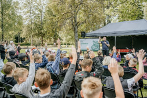 Bezmaksas velosipēda vadītāja apmācībās Raiņa parkā