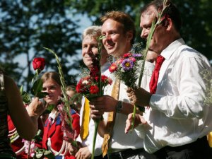 Muzikālās brokastis - Baltijas valstu jauniešu pūtēju orķestra koncerts Siguldas Jaunās pils dārzā