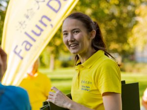 Veselības un sporta nedēļa. Faluņ Dafa vingrojumu un meditācijas apmācība