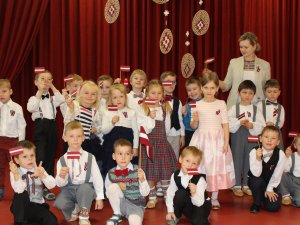 Latvijas 98. dzimšanas diena bērnudā