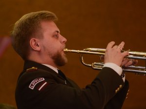 Nacionālo bruņoto spēku Štāba orķestra, Valtera Pūces un Ralfa Eilanda izglītojošais koncerts Siguldas 1.pamatskolā