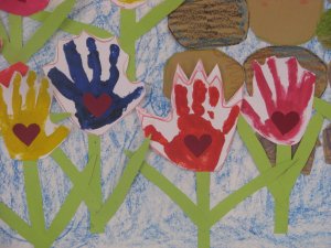 Siguldas novada Jaunrades centra Harmoniskās attīstības pirmsskolas grupas „Kastanītis” sveic Siguldas pilsētu dzi