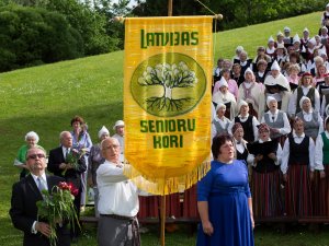 Latvijas senioru koru svētku koncerts „Trejdeviņu tēvu zemē” Turaidas muzejrezervātā