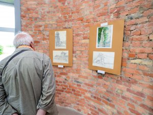 Latvijas Nacionālās operas un baleta teātra solists Romāns Poļisadovs un koncertmeistare Sanita Klešniece Kultūras un mākslas telpā „Siguldas Tornis”