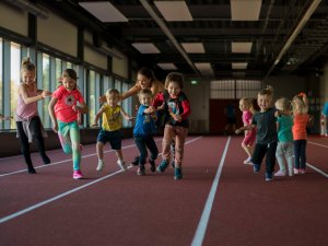 Veselības un sporta nedēļa. Atskats uz platriepu velo braucienu, bērnu vingrošanu