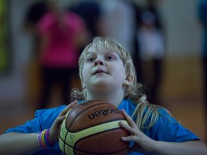 Veselības un sporta nedēļa. Ģimeņu sporta spēles „Esi vesels un mīli basketbolu!”