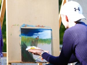 Akcija „Glezno visi”