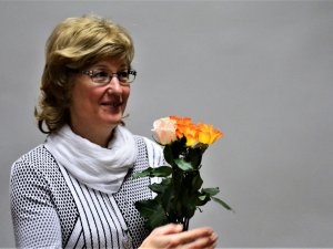 Ziemas noskaņu svētki Siguldas novada senioriem „Brīnumi notiek, vajag tikai ticēt!” Siguldas pagasta Kultūras namā