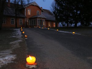 Latvijas simtgades gada atklāšana Turaidas muzejrezervātā