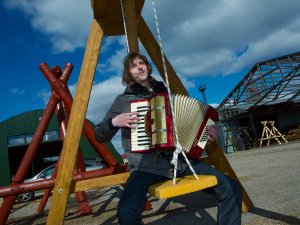 Gatavošanās Šūpoļu festivālam