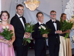 Siguldas Opermūzikas svētku uvertīra Siguldas Jaunās pils dārzā