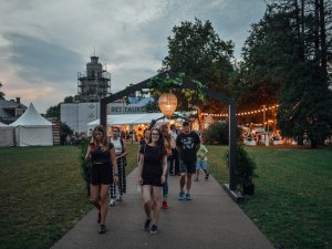 Siguldas opermūzikas svētki. „American Jazz Standarts” Siguldas pils kompleksā