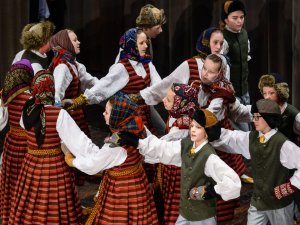 Senioru deju kolektīva “Sidrabdancis” sadraudzības koncerts “Sapņi sniegā” Siguldas pagasta Kultūras namā