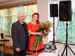 Anetes Felkeres un Ata Priedīša grāmatas “Zēns, meitene, internets un gadījums. Satikšanās” atklāšana Siguldas pagasta Kultūras namā