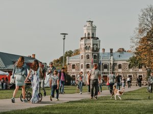 Zelta rudens sezonas atklāšanas svētki Siguldas pils kvartālā