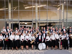 Andra Muižnieka 75 gadu jubilejai veltīts Absolventu orķestra koncerts kultūras centrā “Siguldas devons”