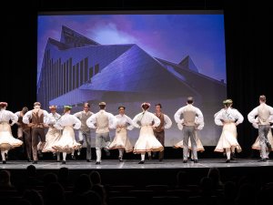 Deju kolektīva “Vizbulīte” absolventu koncerts “Dejotāju dienasgrāmata” kultūras centrā “Siguldas devons”