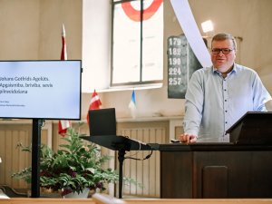 Sarunu cikls “Rīts ar literatūrzinātnieku”. Pauls Daija “Johans Gotfrīds Agelūts. Apgaismība. Brīvība.” Mālpils luterāņu baznīcā