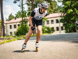 Latvijas čempionāts skrituļslidošanā Fischer slēpošanas centrā